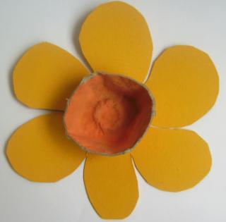 daffodil badge